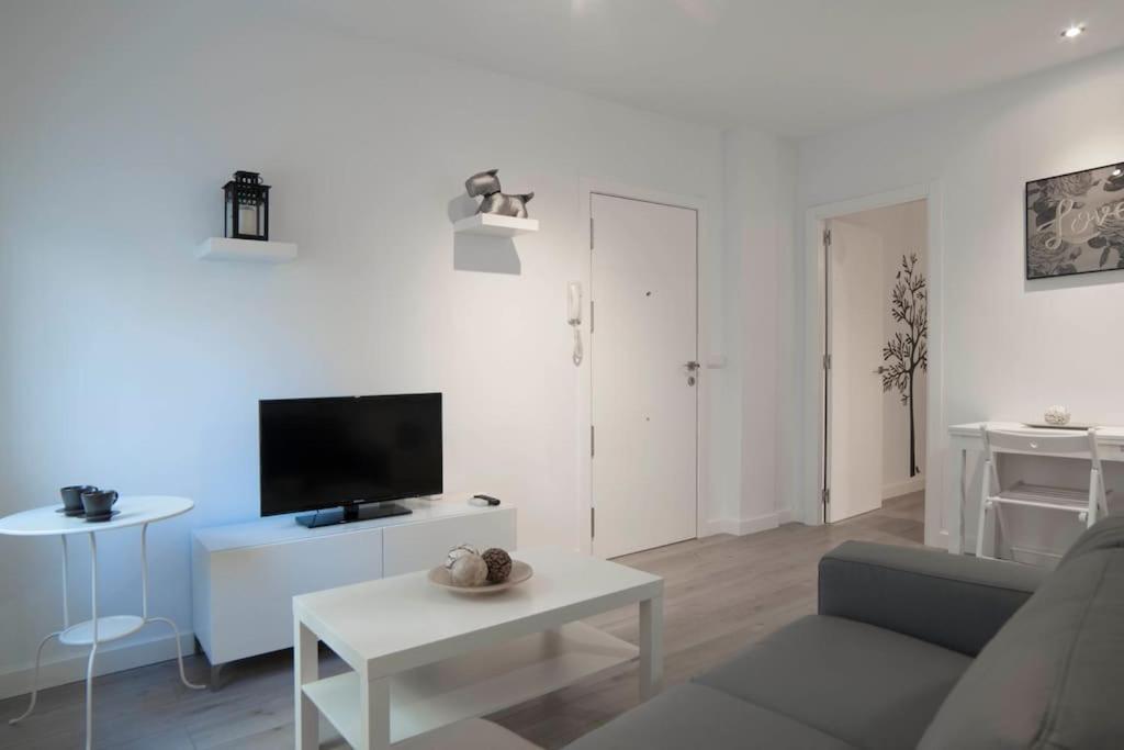 Moderno Apartamento En Plaza Merced Málaga Dış mekan fotoğraf
