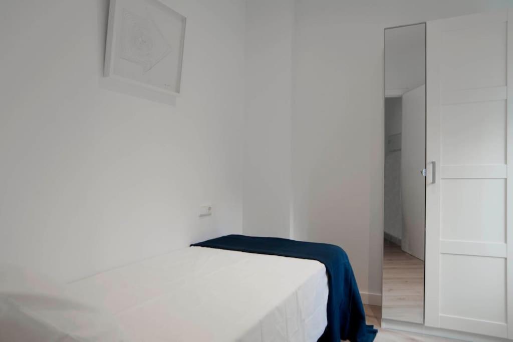 Moderno Apartamento En Plaza Merced Málaga Dış mekan fotoğraf
